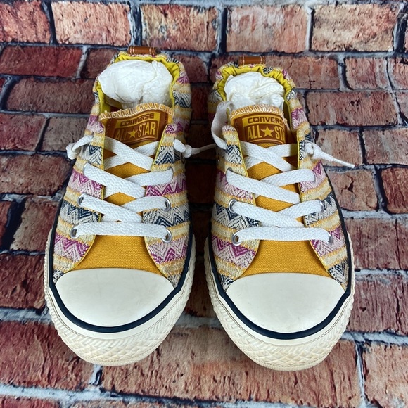 CONVERSE ALL-STAR CHUCK TAYLOR SCINCH BACK LOWTOPS, WOMANS SIZE 7 EUC - Picture 2 of 11